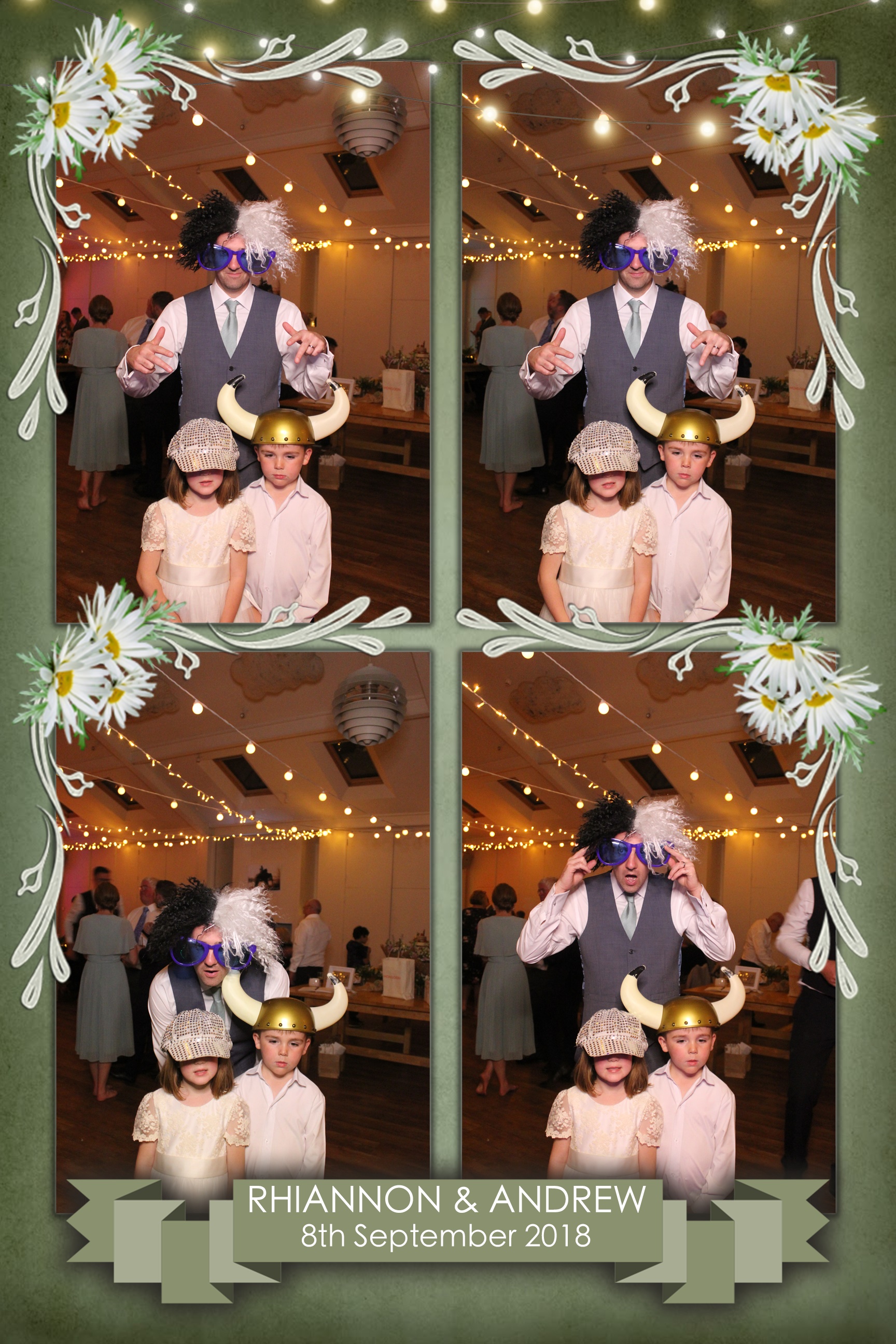 Rhiannon & Andrew's Wedding | View more photos from the event at images.mobile-photo-booth.com/u/MobilePhotoBoothUK/Rhiannon-Andrews-Wedding